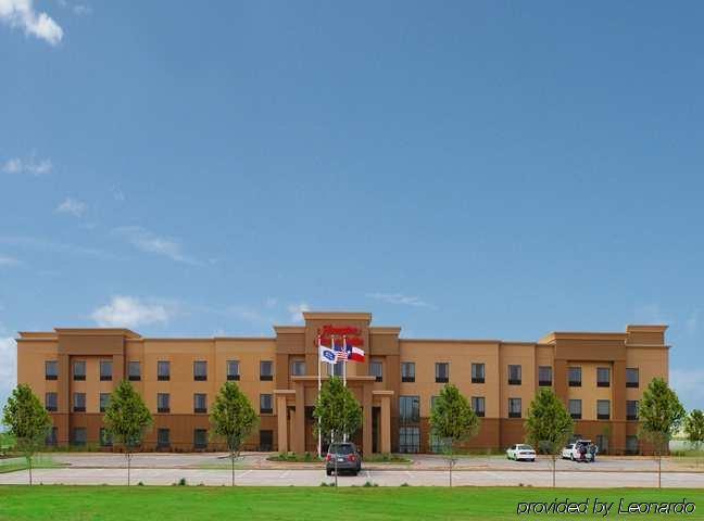 Hampton Inn & Suites Childress Esterno foto