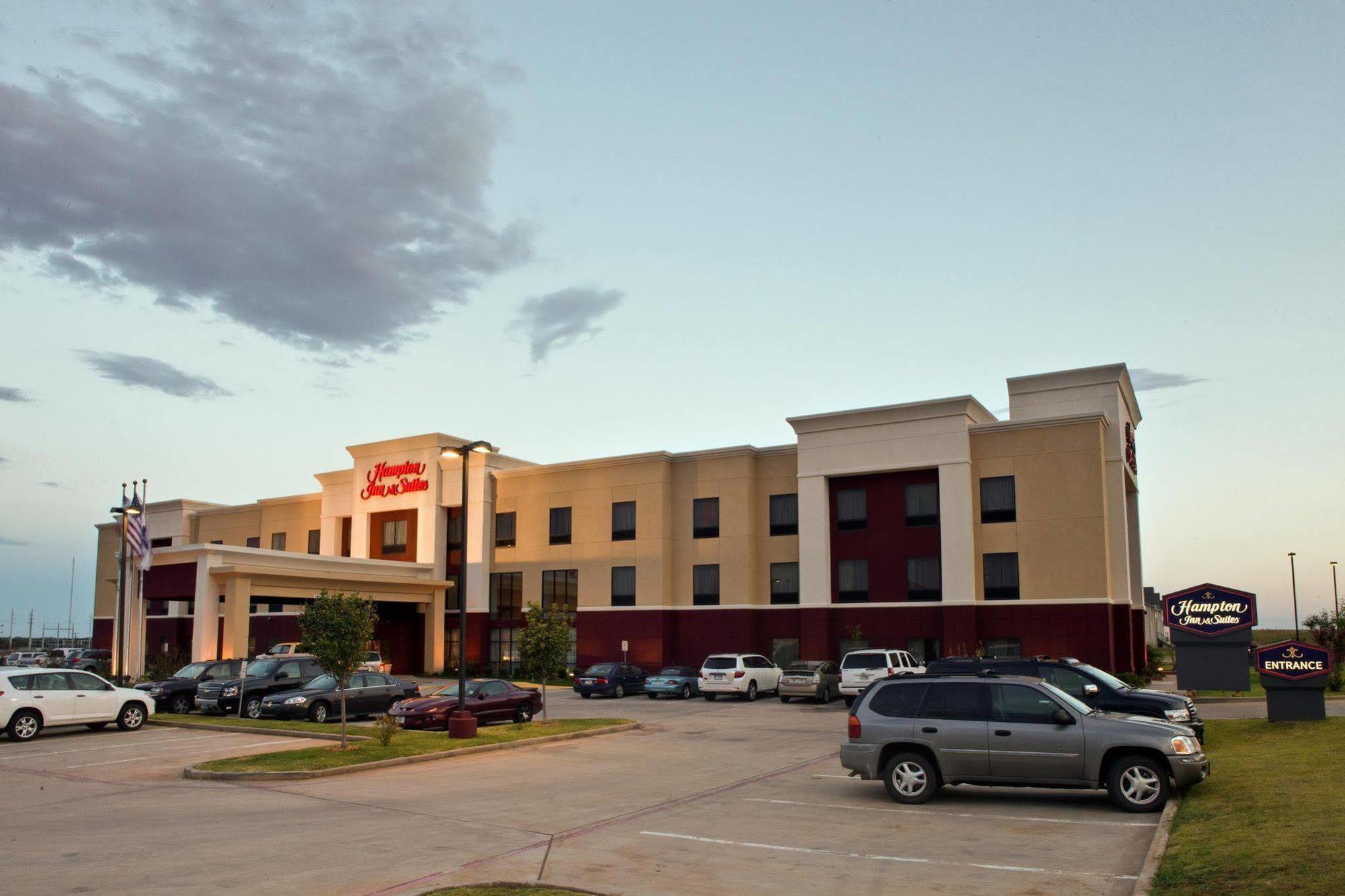 Hampton Inn & Suites Childress Esterno foto